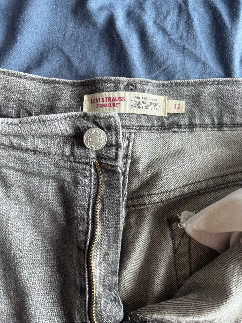 Levi's Washed Black High-Rise Jean Shorts - Picture 2 of 4